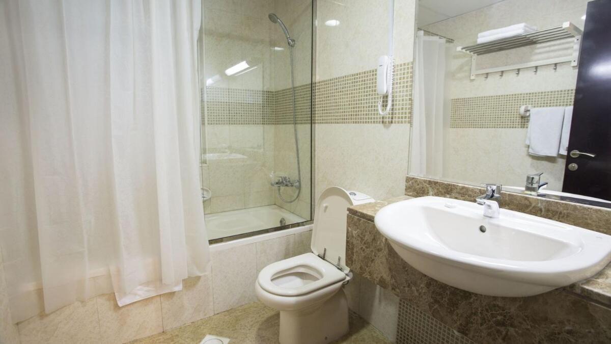 Executive Suite Room In Barsha 1 Near Moe Metro Dubai Bagian luar foto