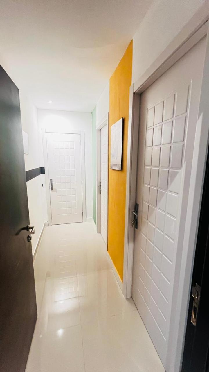 Executive Suite Room In Barsha 1 Near Moe Metro Dubai Bagian luar foto