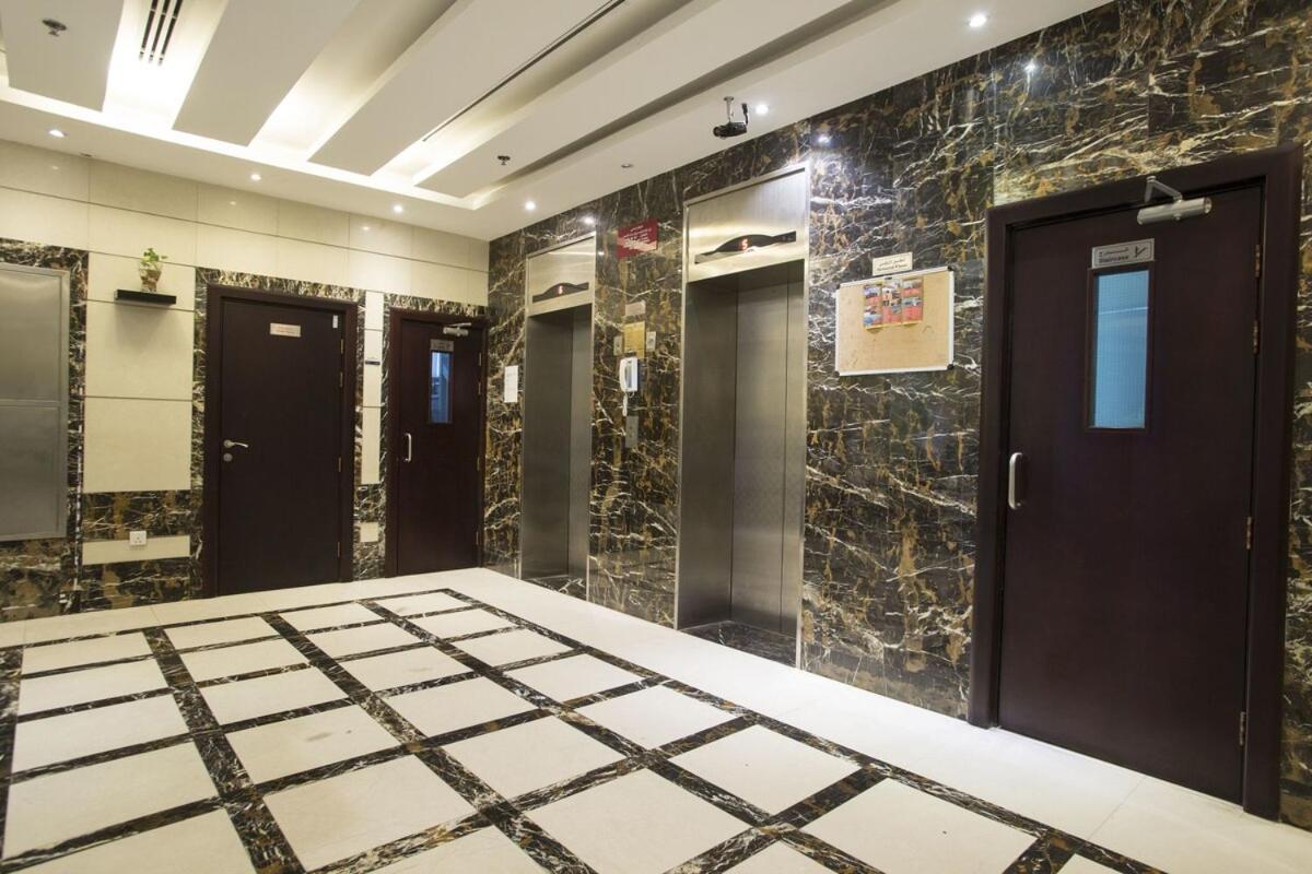 Executive Suite Room In Barsha 1 Near Moe Metro Dubai Bagian luar foto